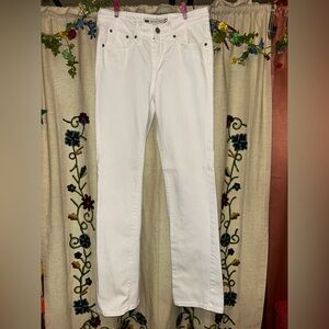 Levi's White Straight Leg Jeans with Elegant Embroidery